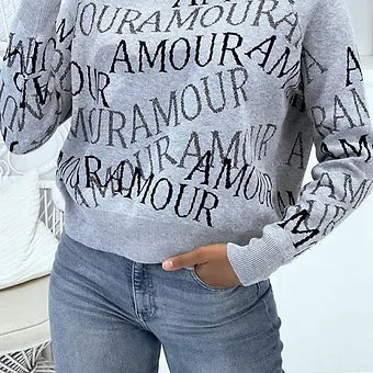 Pull Amour Gris